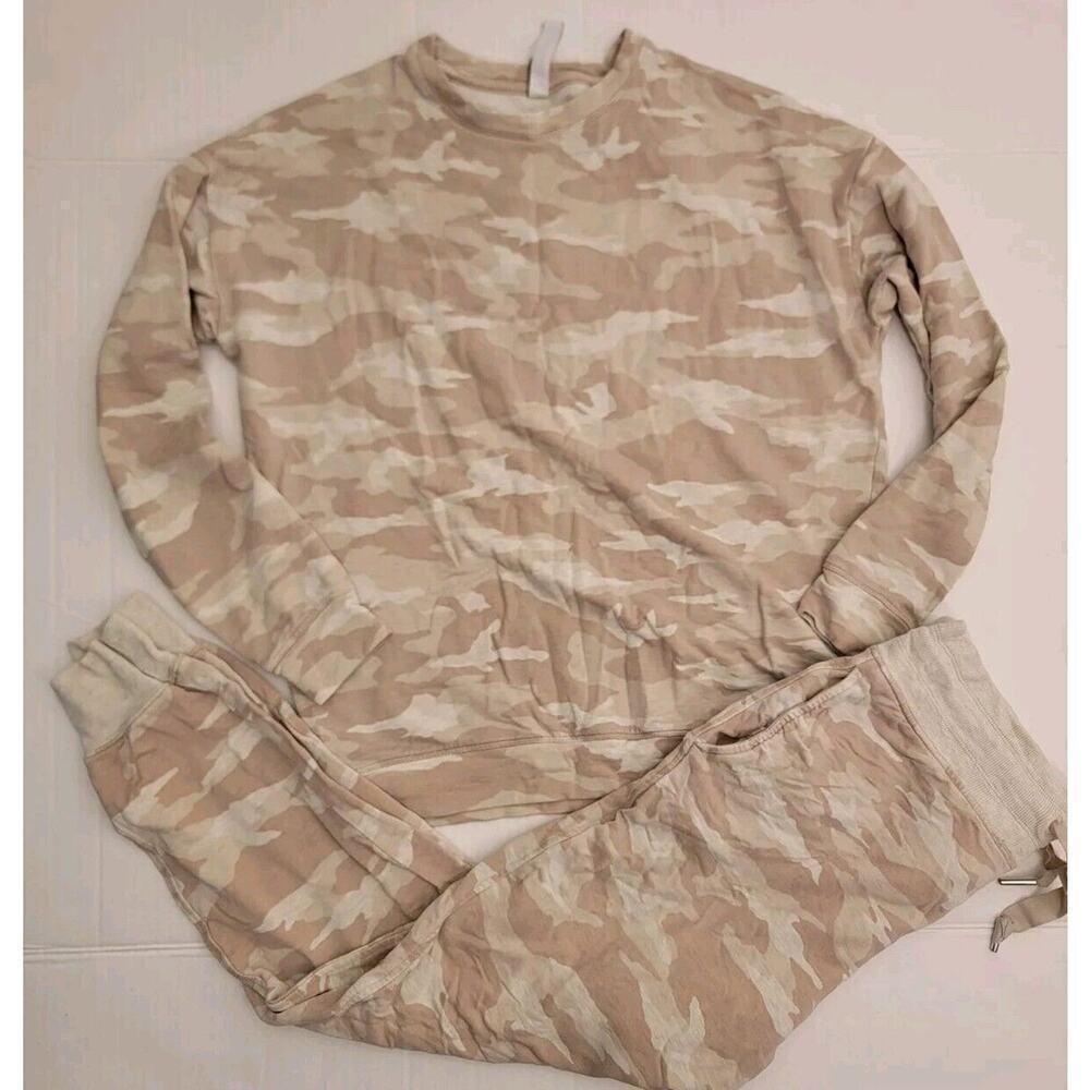 ATHLETA Matching  Set Camo Printed Joggers & Sweatshirt Womens XS/S